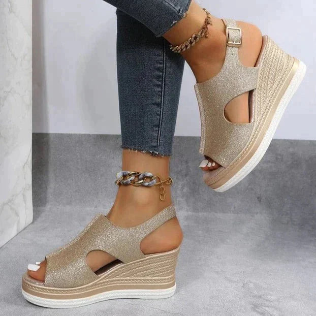 Maeve – Relaxed Wedge Sandals