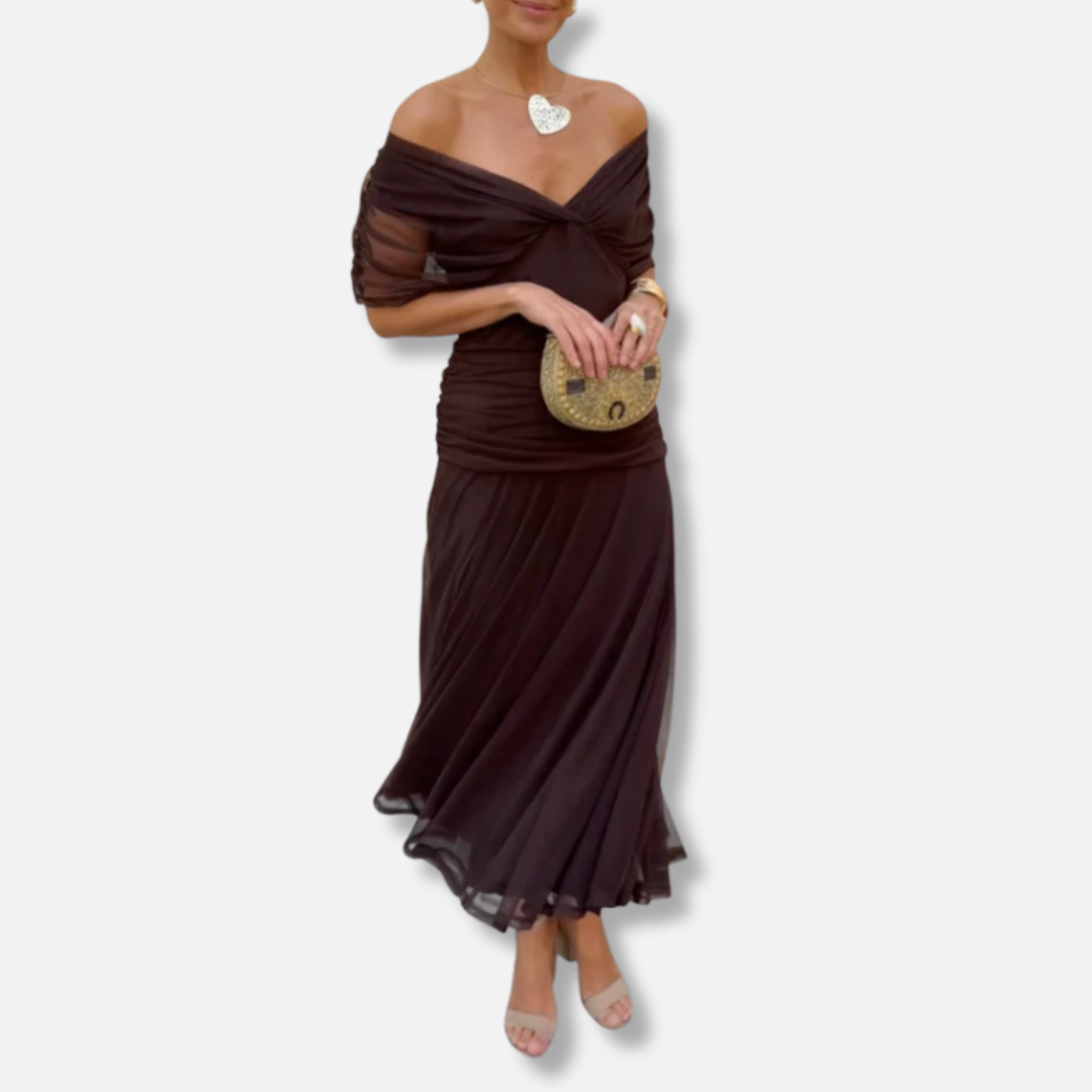 Evelyn – Elegant Dress With V-Neckline