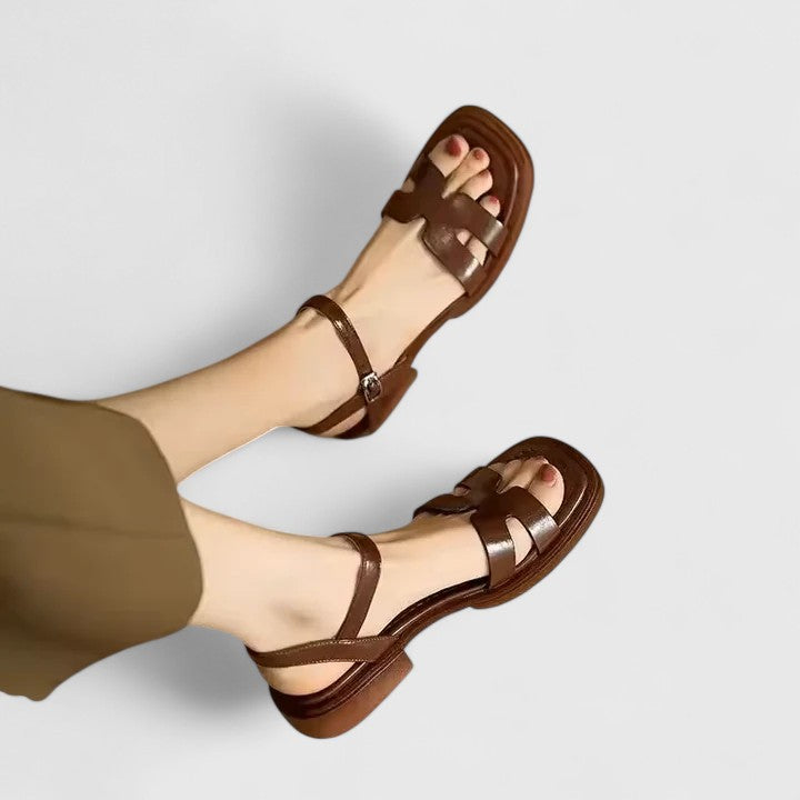 Vera - Sophisticated Flat Sandals